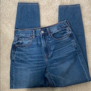 American Eagle Mom Jeans